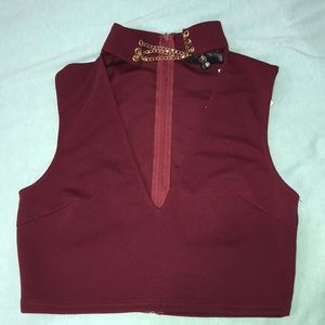 NECKLACE TAB NECK CROP TOP! NWT!